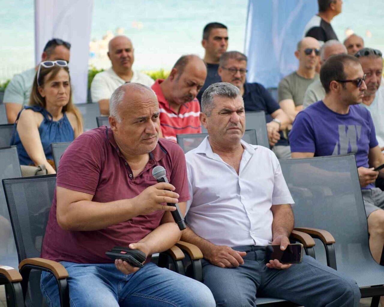 Başkan Günel Kadınlar Denizi Mahallesi esnafıyla bir araya geldi