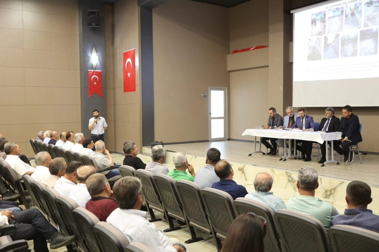 Başkan Tatık mahalle muhtarlarıyla bir araya geldi