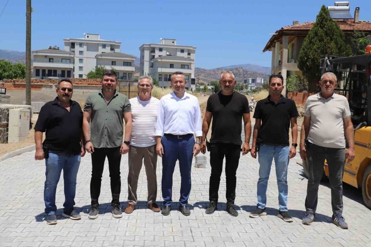 Başkan Tetik, ekiplerin çalışmasını yerinde inceledi