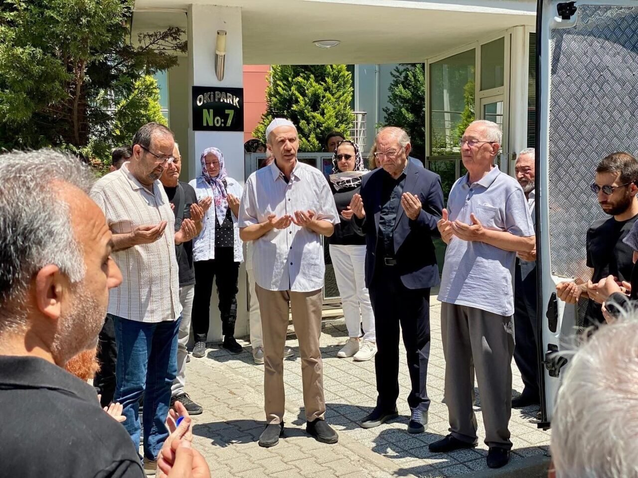 Başkan Vekili Marım’ın ağabey acısı