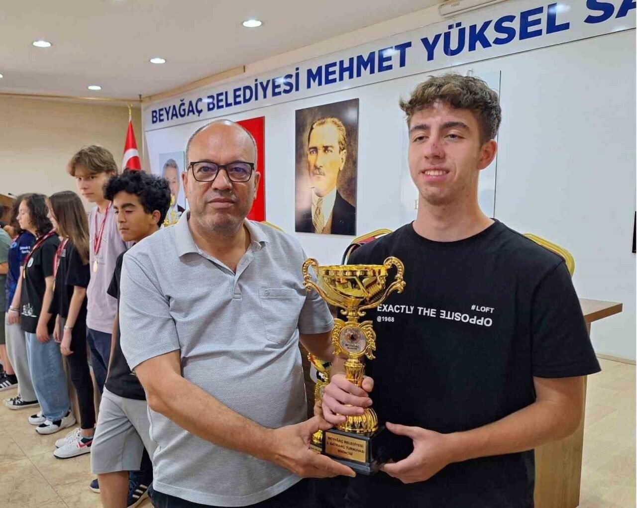 Beyağaç Belediyesi 3. Geleneksel Satranç Turnuvası sona erdi