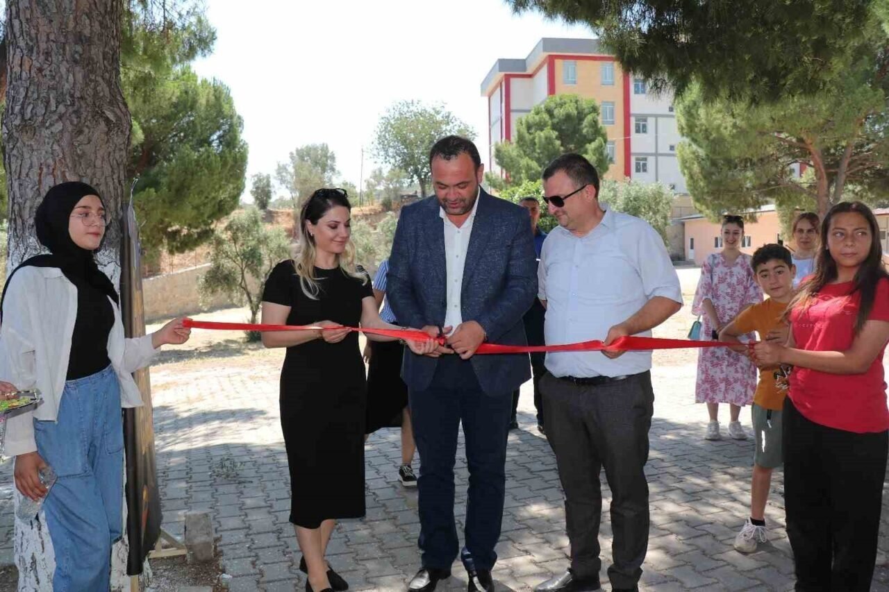Bozdoğan’da minik ressamlar hünerlerini sergiledi