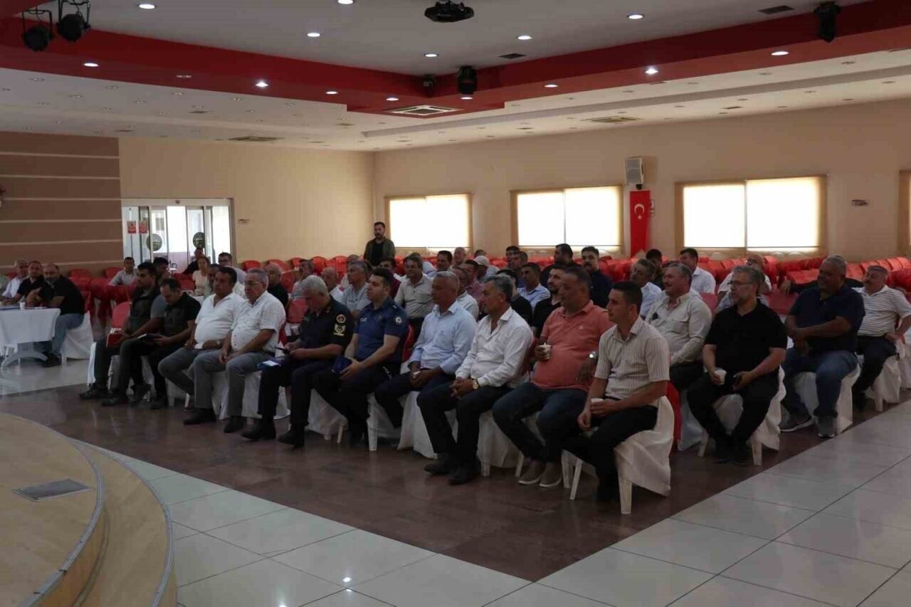 Bozdoğan’da Muhtarlar İstişare Toplantısı düzenlendi Bozdoğan’da Muhtarlar İstişare Toplantısı düzenlendi
