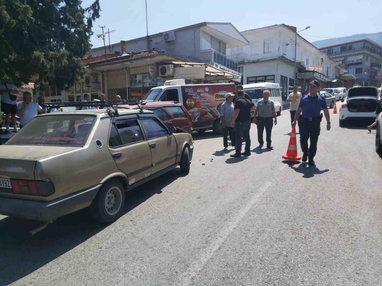 Bozdoğan’da zincirleme trafik kazası: 2 yaralı