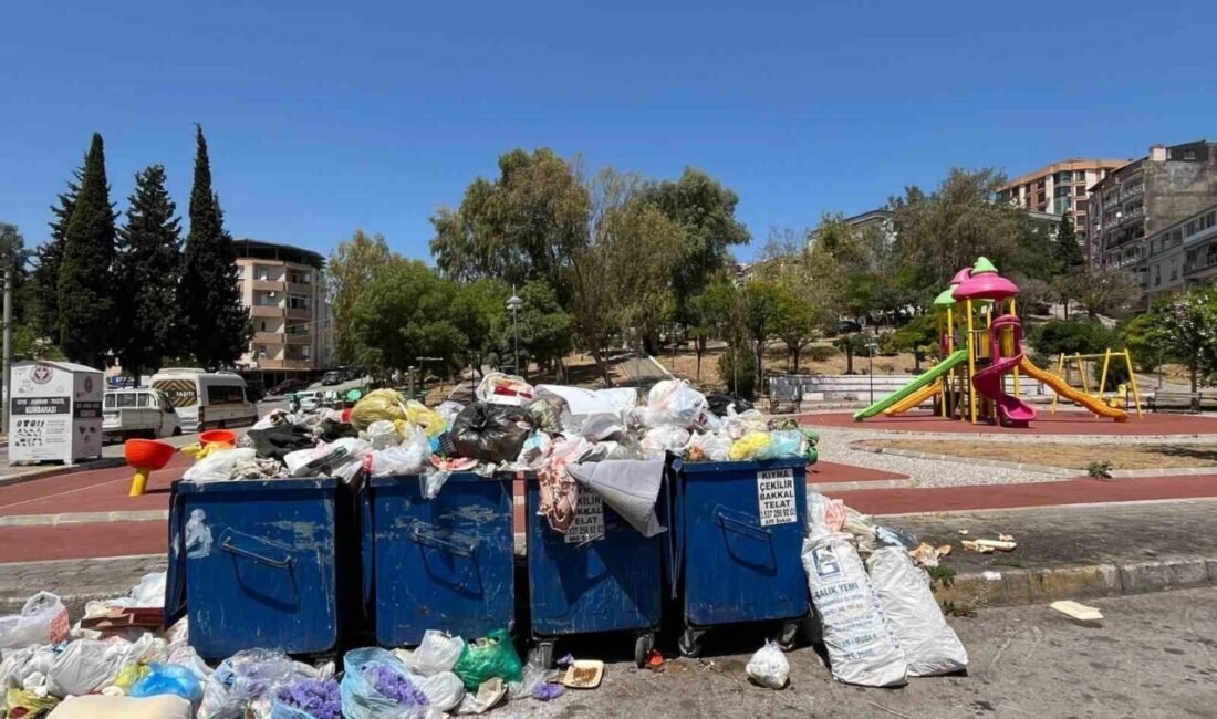 CHP’li Buca Belediyesi’nde işçiler ve belediye arasındaki maaş krizi nedeniyle