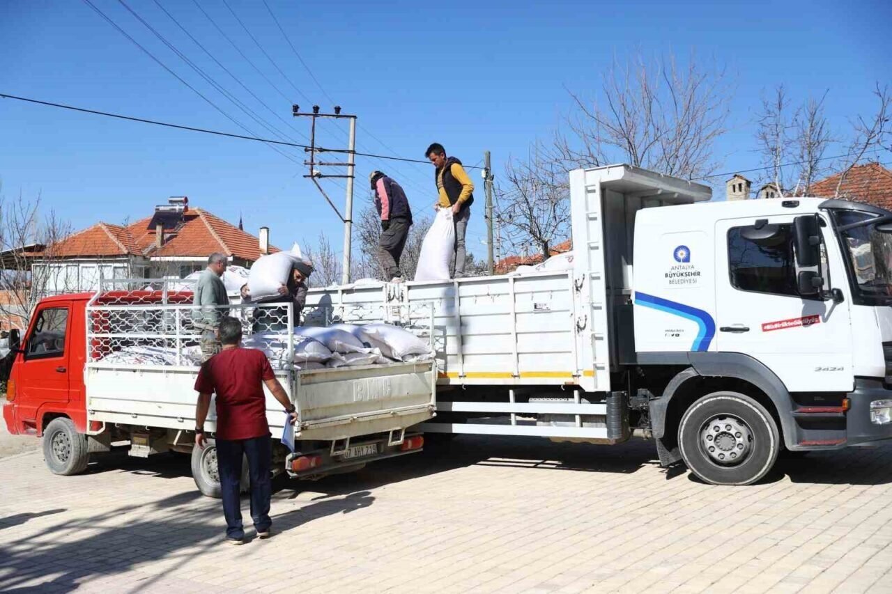 Büyükşehir’den tarım ve hayvancılığa can suyu