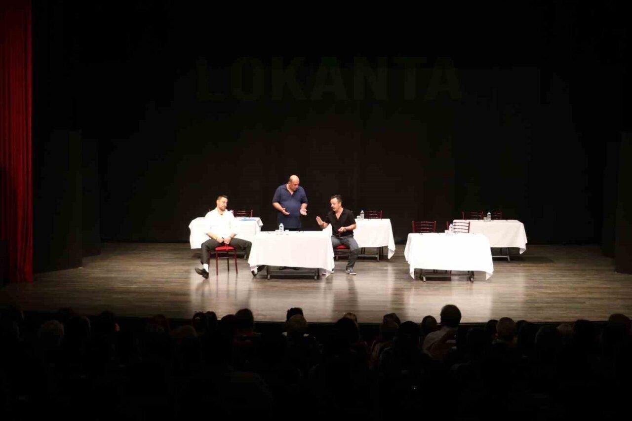 Büyükşehir’in ‘Lokanta’ tiyatrosu büyük beğeni topladı