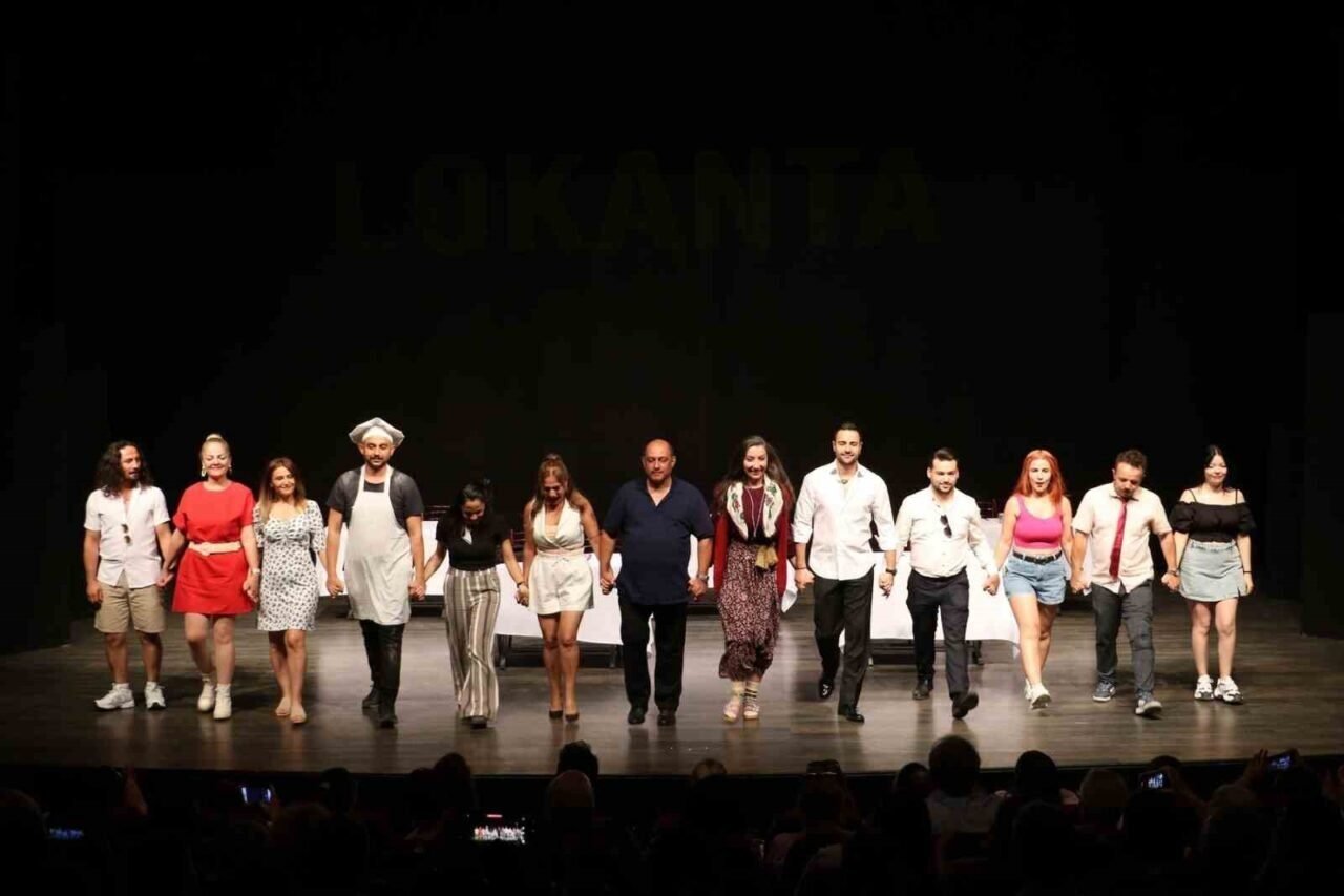 Büyükşehir’in ‘Lokanta’ tiyatrosu büyük beğeni topladı