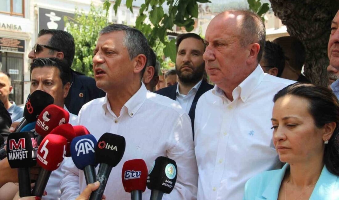 Cumhuriyet Halk Partisi Genel Başkanı Özgür Özel, Manisa’da cuma namazının
