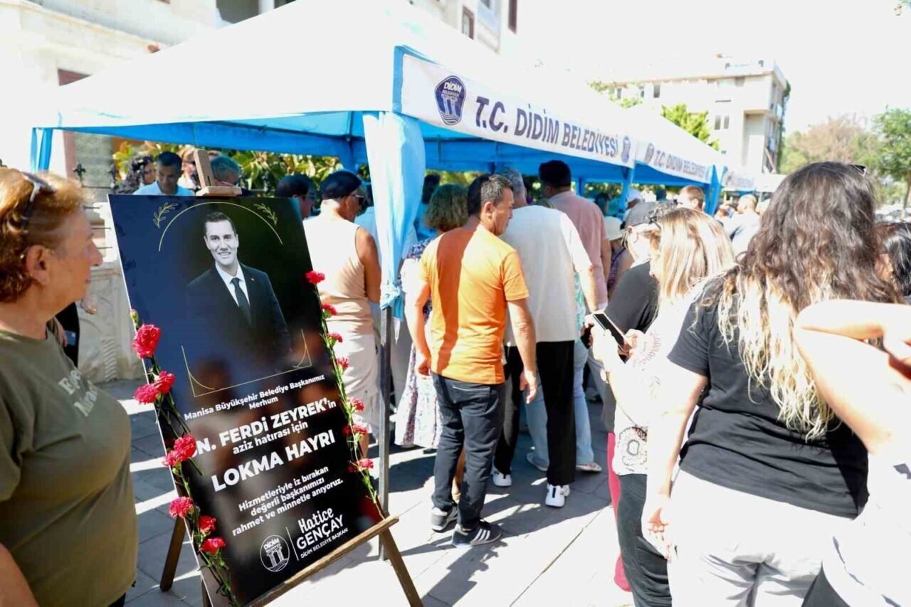 Didim’de merhum başkan Zeyrek için lokma hayrı gerçekleştirildi