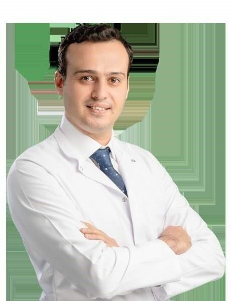 Onkolog Doç. Dr. Ahmet Özveren, dövme yaptıranların sayısının her geçen