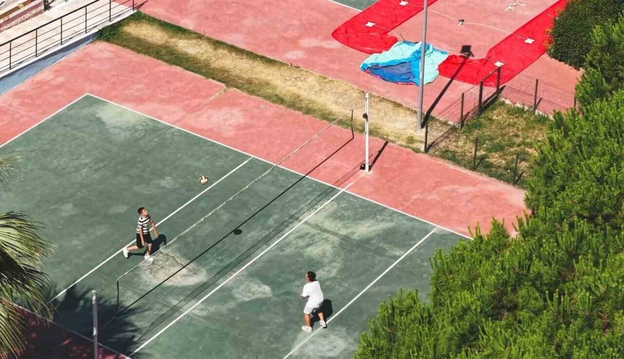 Efeler Gençlik Kampı’nda buluştular