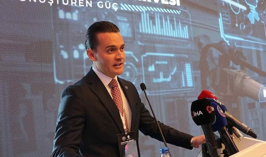 Ege Genç İş İnsanları Derneği (EGİAD) Başkanı Kaan Özhelvacı, Türkiye’nin