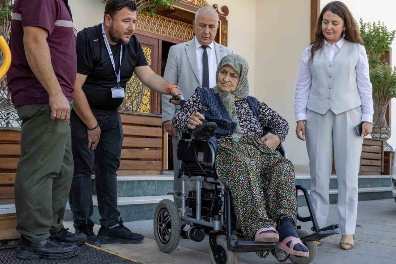 Engelli vatandaşlara Yunusemre’den hayat kolaylaştıran yardımlar