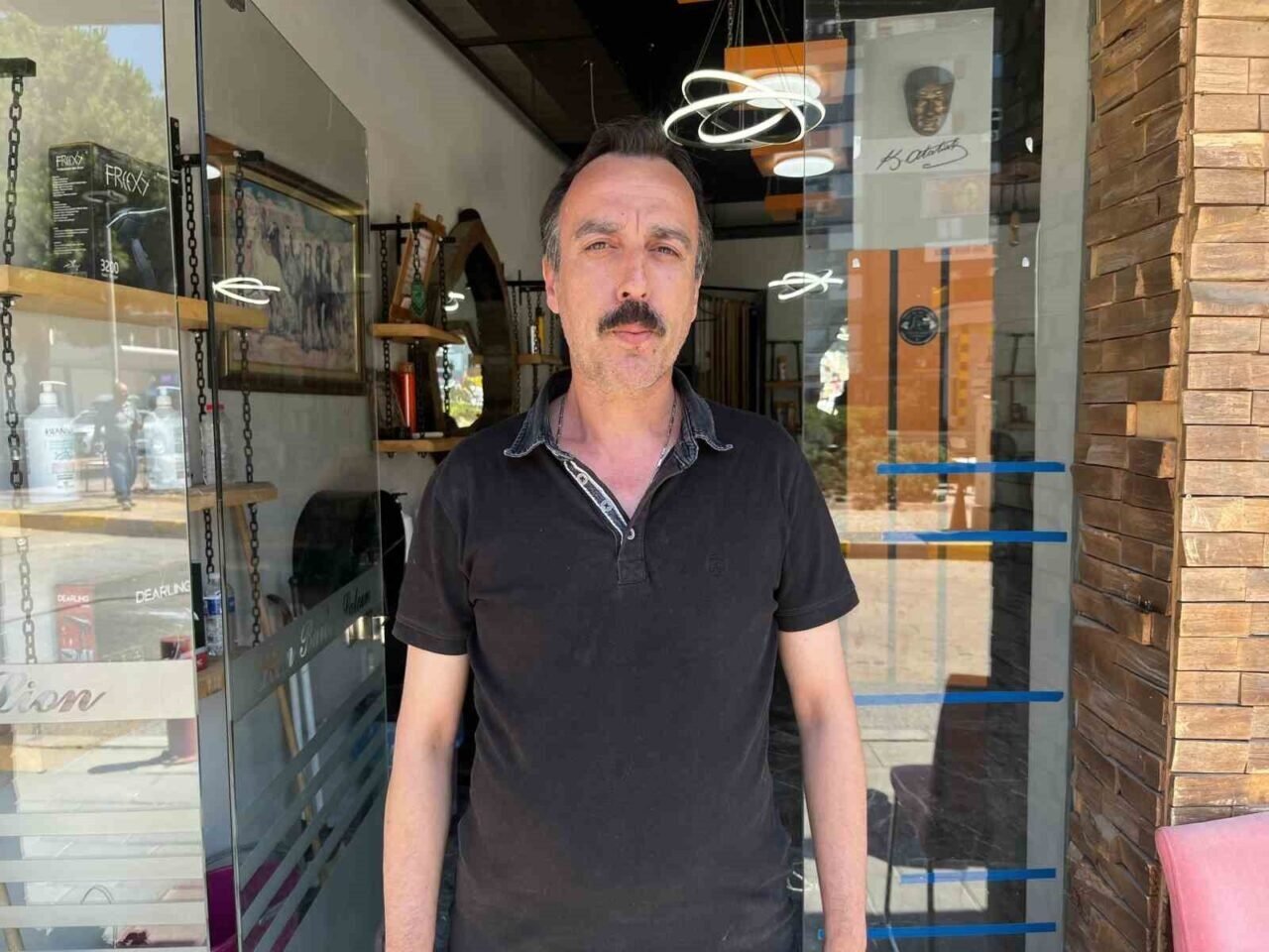 Fenalaşan arkadaşına müdahale etti, ikisi de kalp krizinden öldü