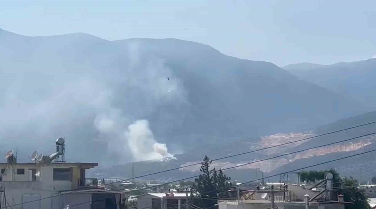 Finike’de orman yangını