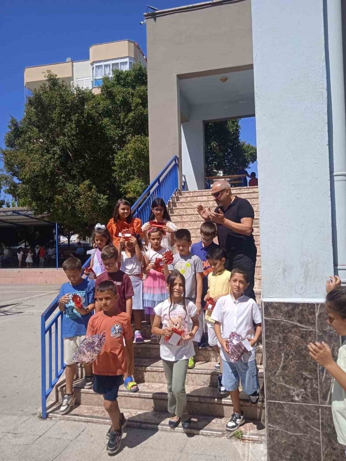 Gazipaşa’da 9 bin 239 öğrenci karne aldı