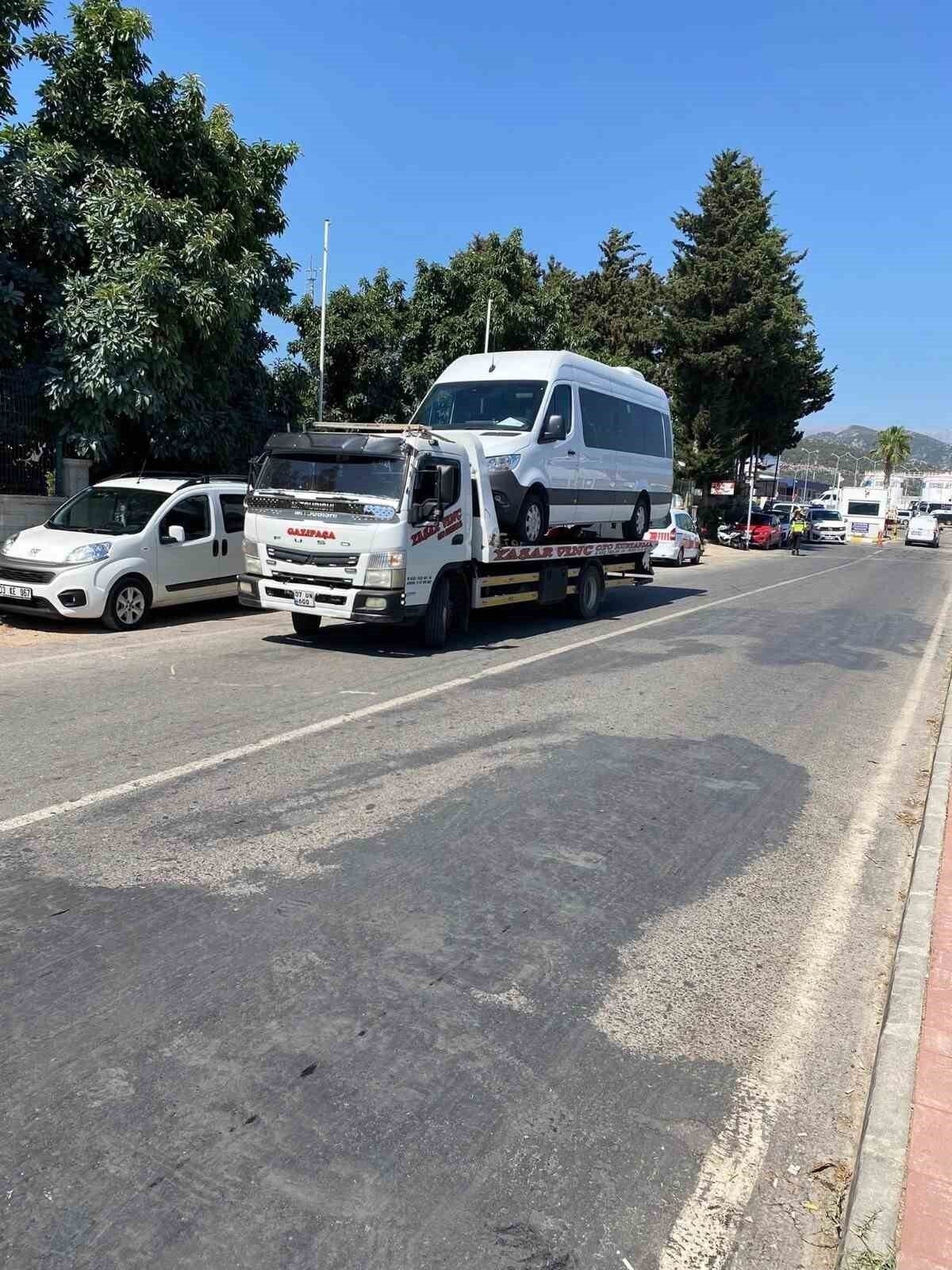 Gazipaşa’da korsan taşımacılık yapan 5 araç trafikten men edildi
