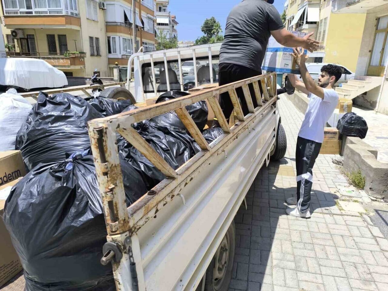 Gazipaşa’dan 31’inci yardım tırı dualarla yola çıktı