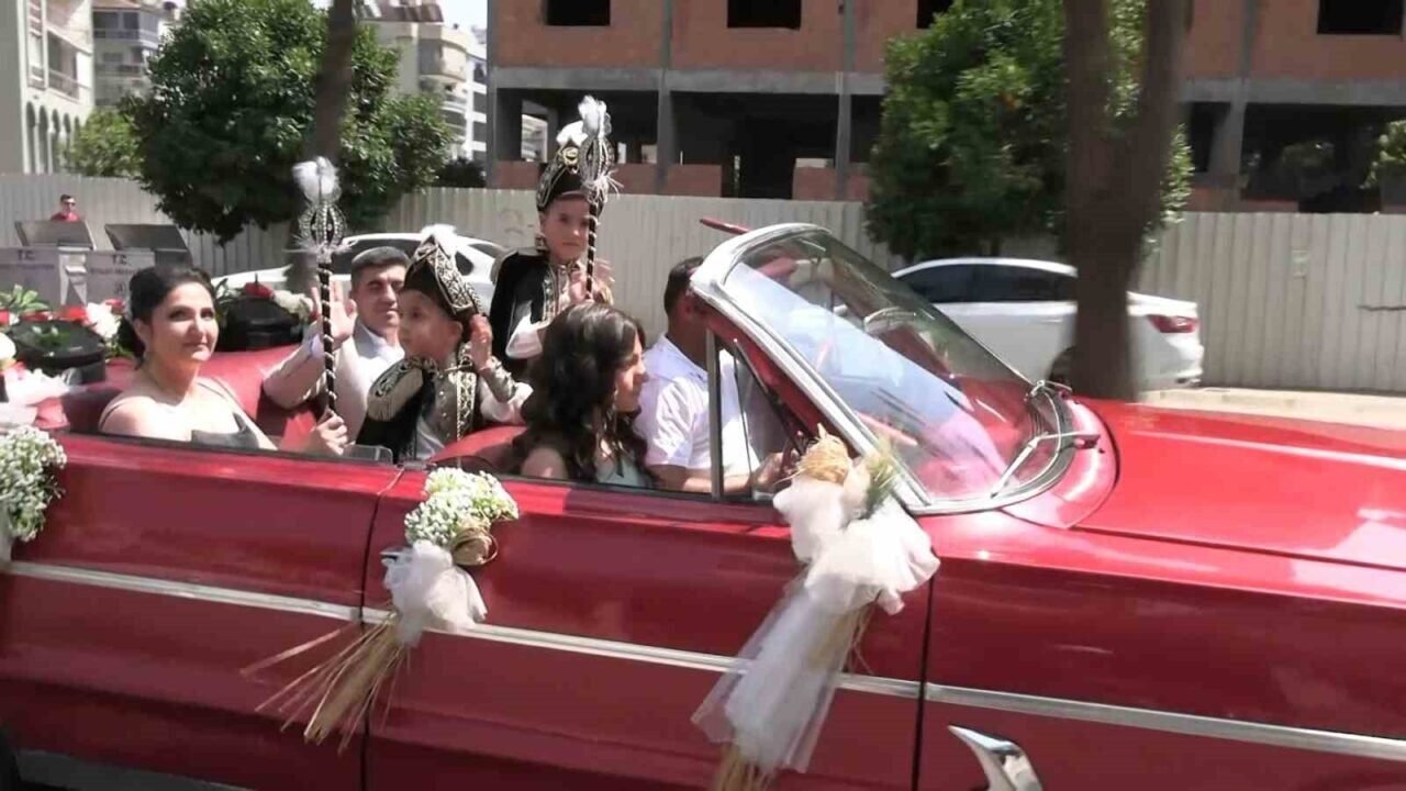 Hem teşkilat gururunu hem baba sevincini bir arada yaşadı