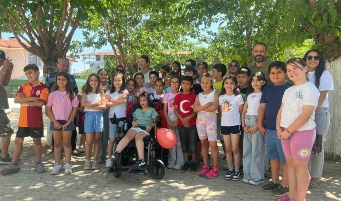 Aydın’ın İncirliova ilçesindeki Hürmüs Ayaydın İlkokulu 3/D sınıfı öğrencileri, Kurban