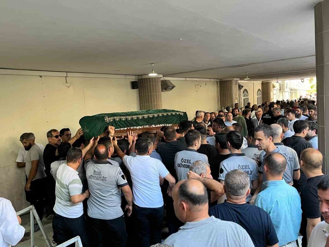İZBAN’da saldırıya uğrayan güvenlik görevlisine acı veda
