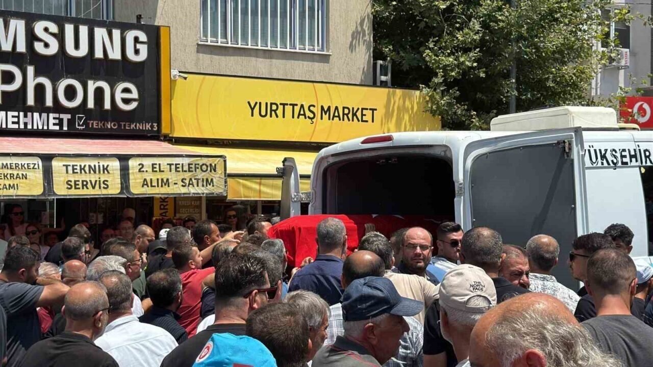 İzmir esnaf camiası Salih Yiyitalp’i Kaybetti
