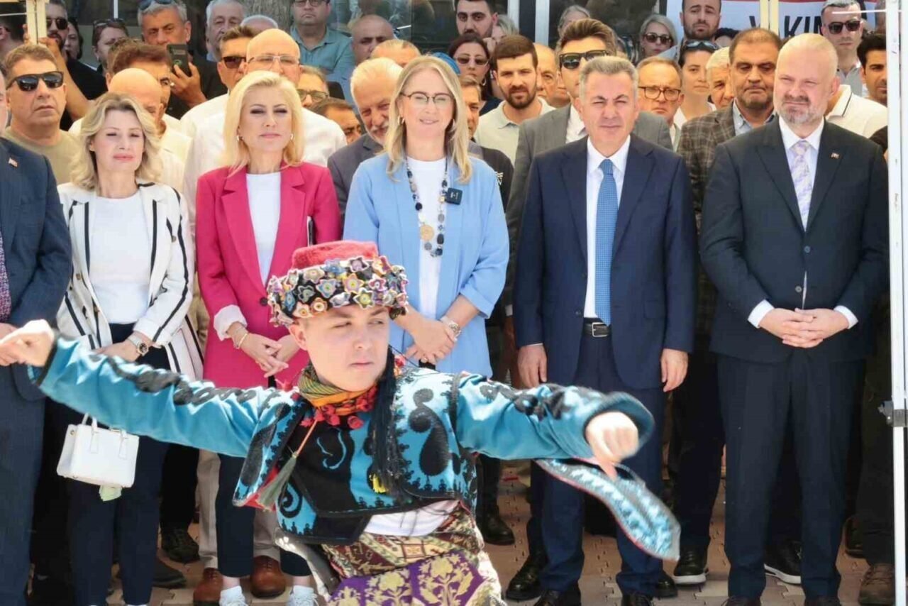 İzmir protokolü, Ulukent Semt Polikliniği açılışında buluştu