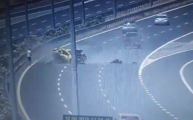 İzmir’de 1 kişinin öldüğü feci kaza kamerada