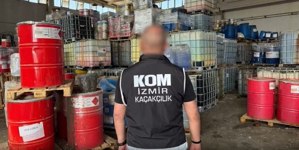 İzmir’de 613 ton kaçak akaryakıt ele geçirildi