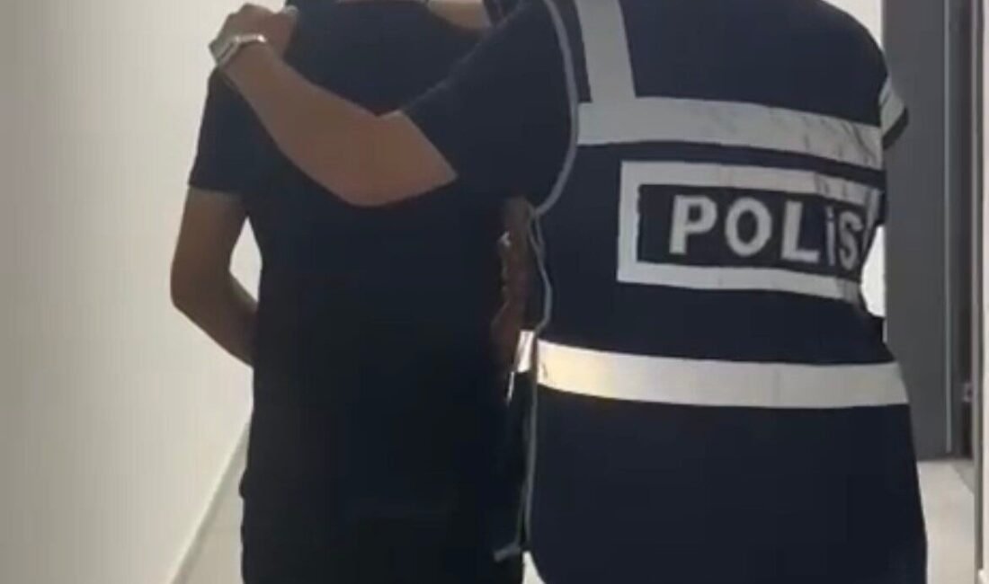 İzmir’in Bayraklı ilçesinde, düğün eğlencesi öncesi silahlandıkları tespit edilen 4