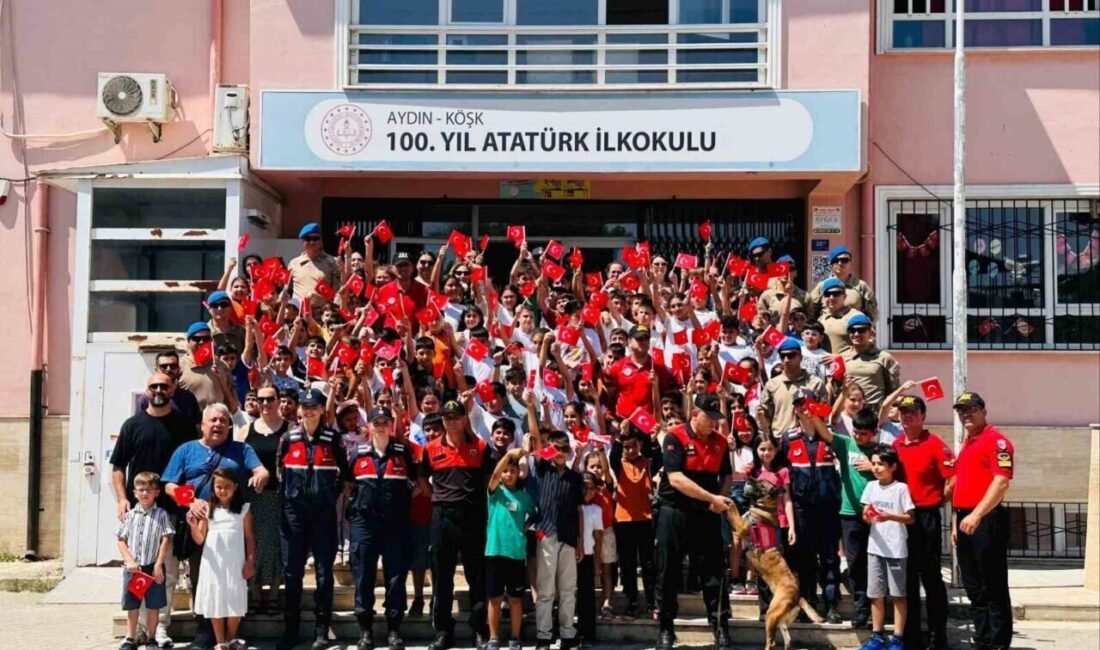 Aydın’ın Köşk ilçesinde ‘Tatili Hak Ettin, Jandarma Sürprizle Geldi’ faaliyeti