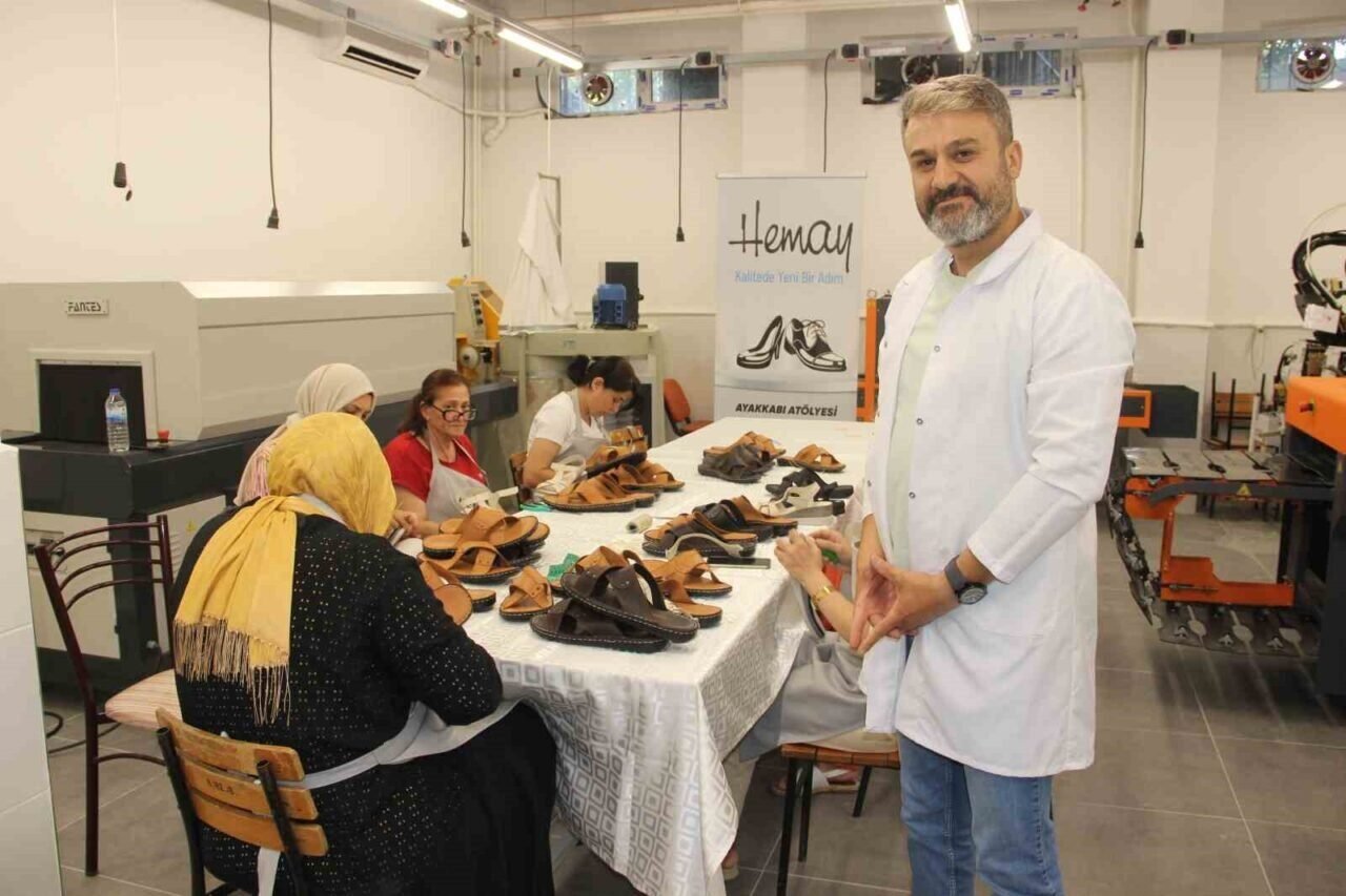 Kadın kursiyerler ayakkabı sektörünü şekillendirecek