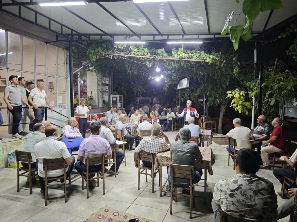 Karacasu’da üreticiye kaliteli ilek uyarısı