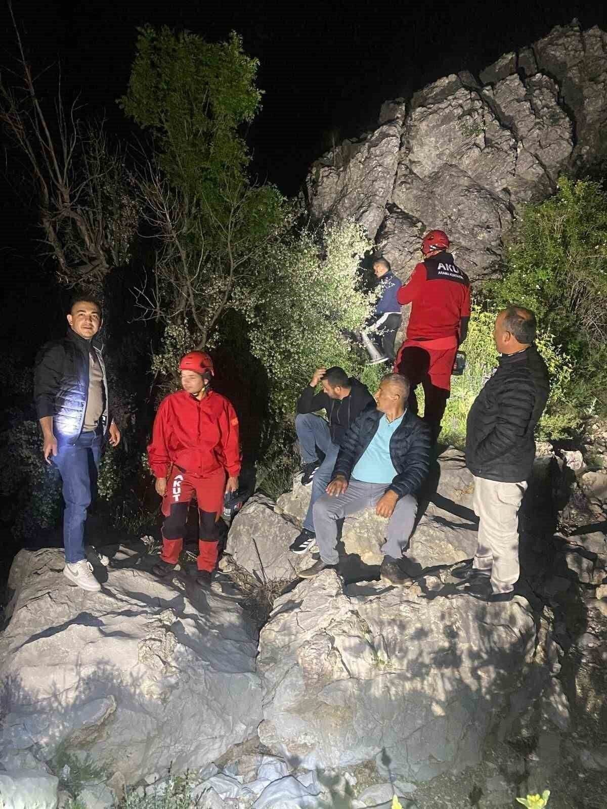 Kayıp yaşlı adam için 300 kişilik ekip 10 gündür sahada