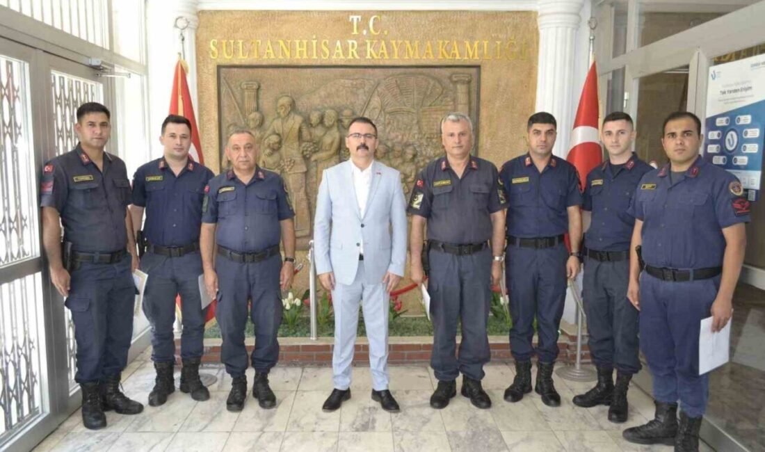 Sultanhisar Kaymakamı Ali Ekber Ateş, tayinleri dolayısıyla ilçeden ayrılacak olan
