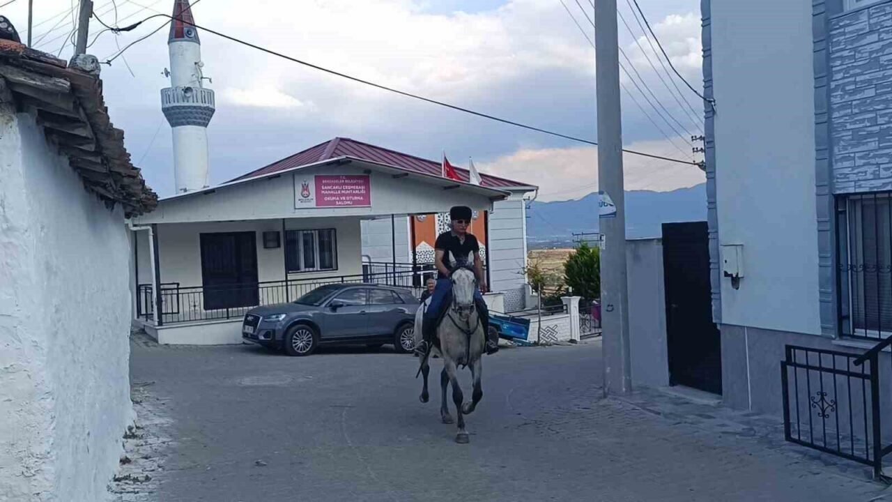 Kaymakamın atı köylünün gönlünü şaha kaldırdı