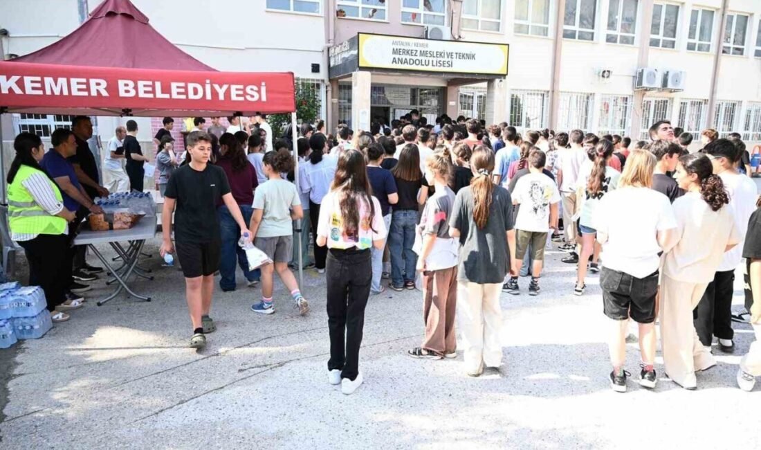 Kemer Belediye Başkan Vekili Mustafa Çelik ile Kemer Belediye Başkan