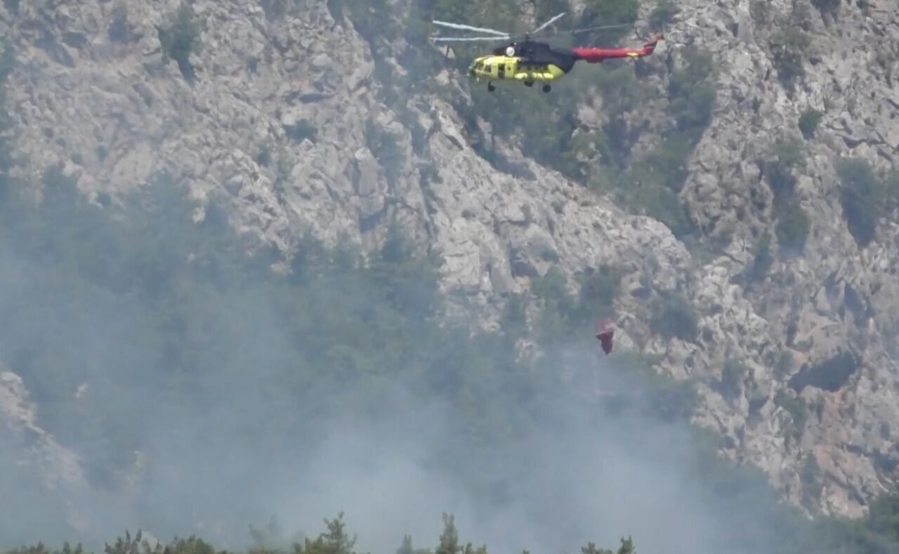 Kemer’deki orman yangını kontrol altına alındı