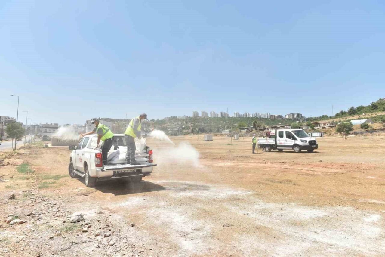 Kepez’de kurban bayramı sonrası temizlik ve dezenfekte çalışması Kepez’de kurban bayramı sonrası temizlik ve dezenfekte çalışması