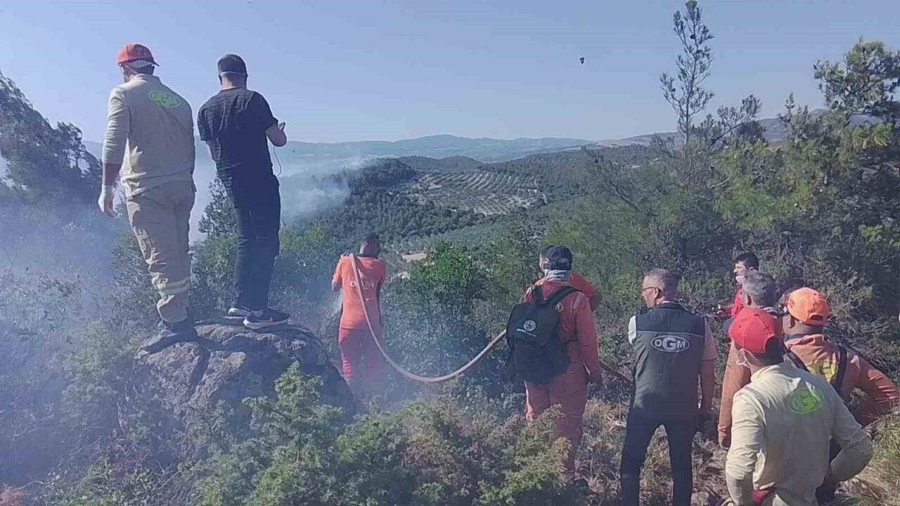 Kırkağaç’taki orman yangını kontrol altına alındı Kırkağaç’taki orman yangını kontrol altına alındı