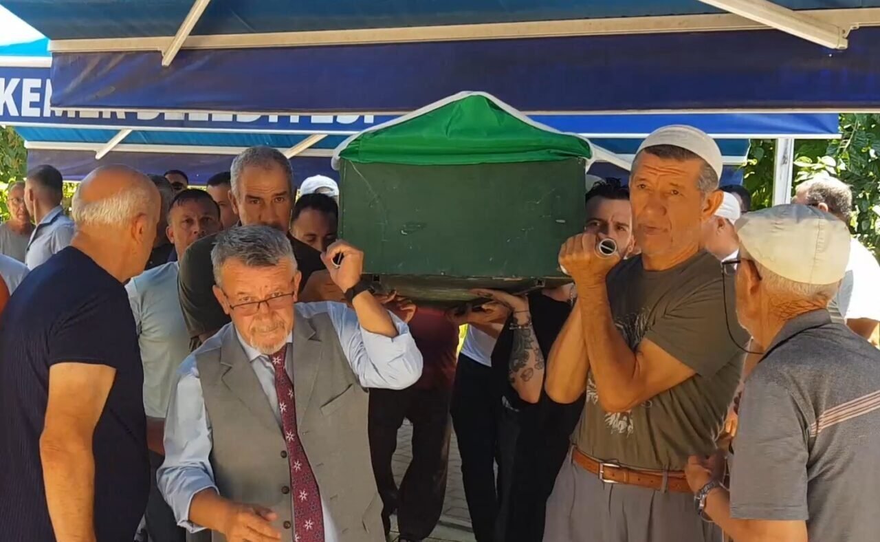 Kocasına "bu çocuk bizi öldürecek" dedi, 1 saat sonra öldü