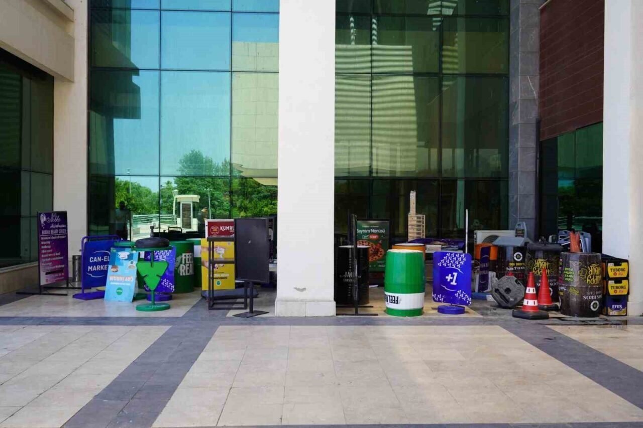 Konyaaltı’nda kaldırım işgaline geçit yok
