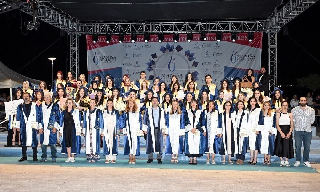 Manisa Celal Bayar Üniversitesi Mühendislik Fakültesi, 29. dönem mezuniyet töreninde