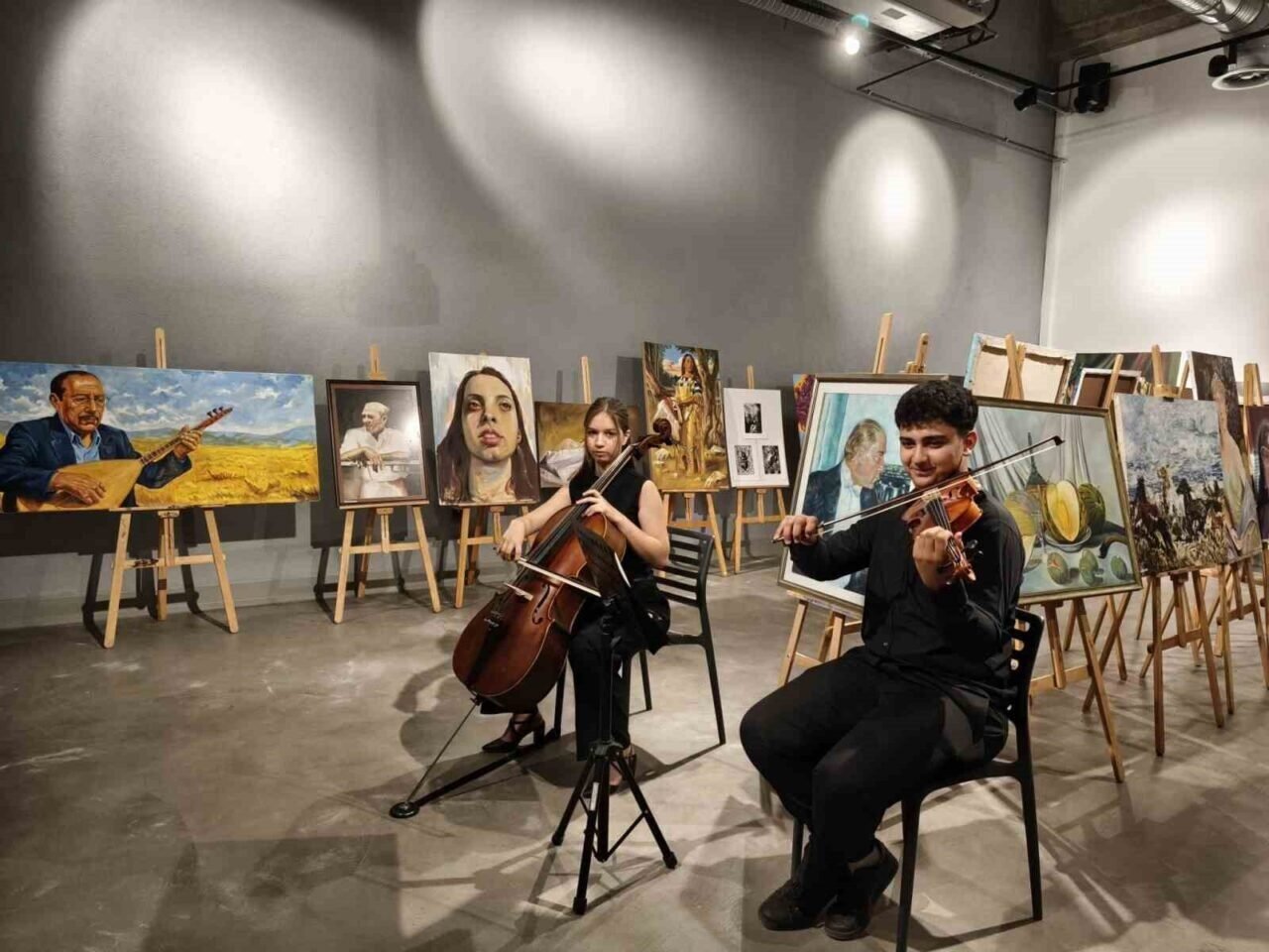 Manisa Güzel Sanatlar Lisesi’nden müzede yıl sonu resim sergisi