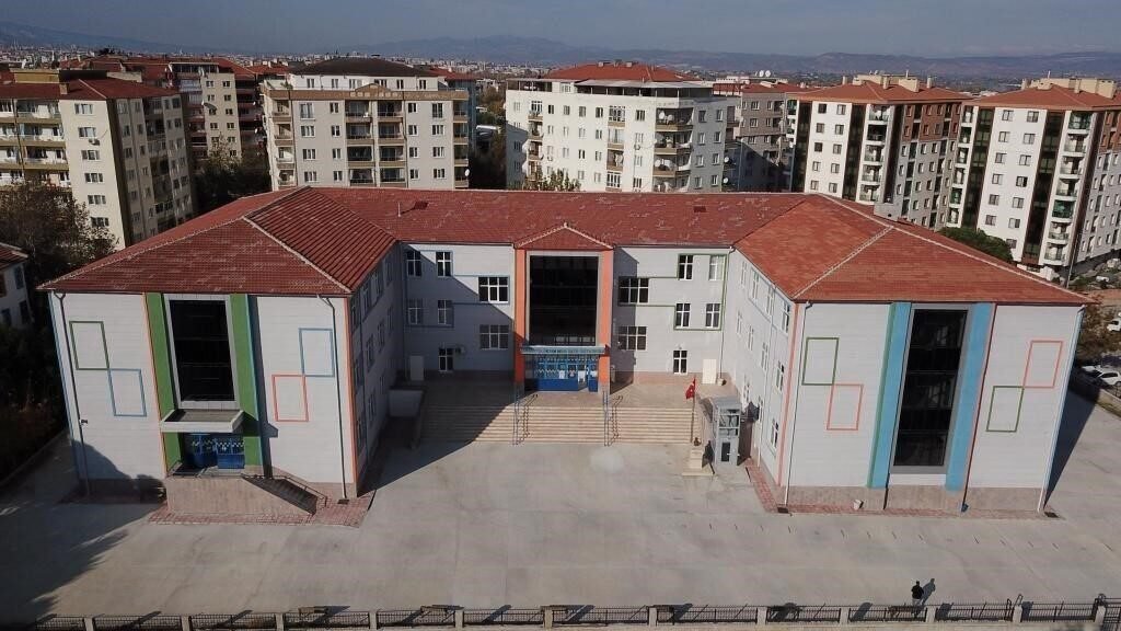 Manisa’da 270 binden fazla öğrenci karne alacak Manisa genelinde 2024-2025 eğitim öğretim yılı 20 Haziran Cuma Günü