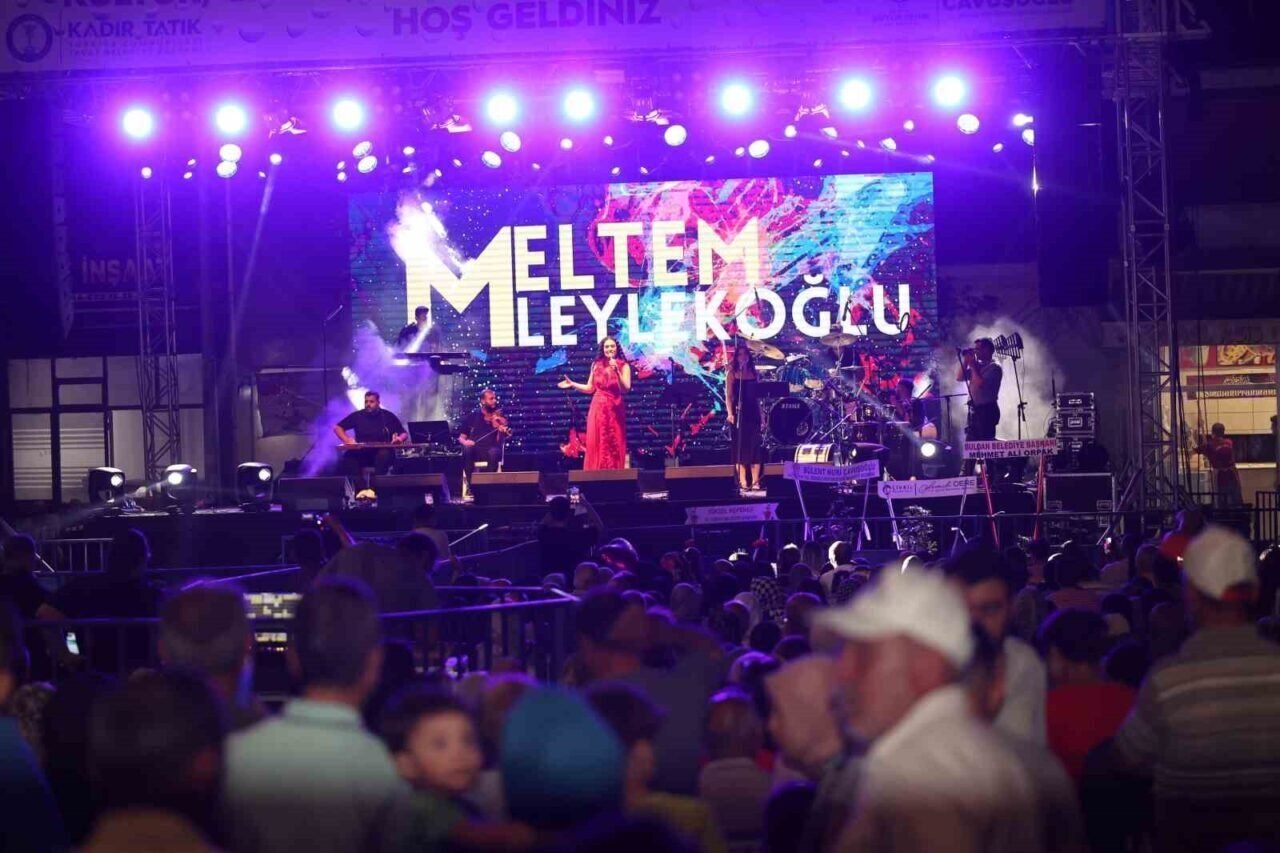 Meltem Leylekoğlu, Tavas’ta hayranlarıyla buluştu