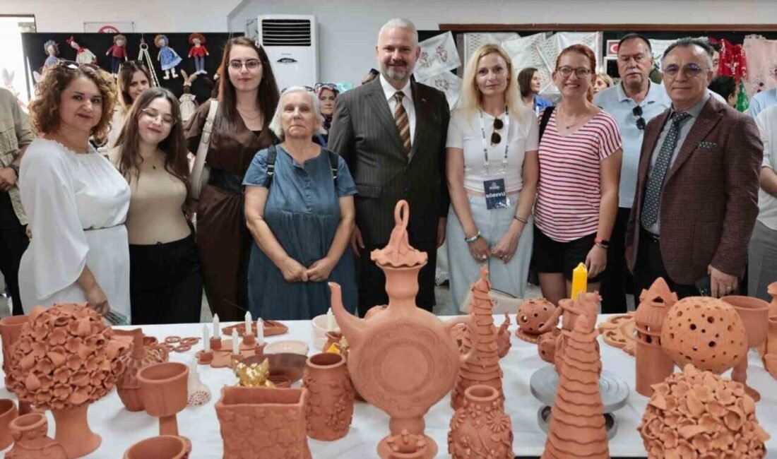 Menemen Belediyesi tarafından düzenlenen ücretsiz kültür sanat kurslarında buluşma heyecanı