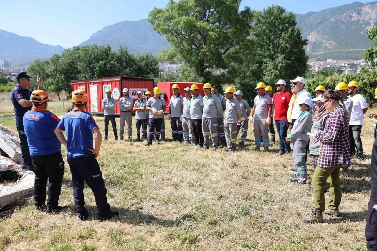 Merkezefendi Belediyesi Arama Kurtarma Ekibi afetlere karşı hazır