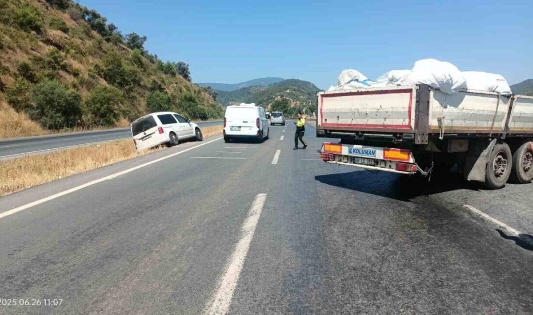 Milas-Söke Karayolu üzerinde hatalı sollama nedeniyle meydana geldiği belirtilen trafik